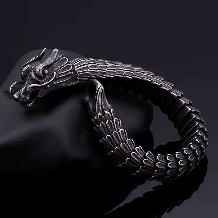 Pulsera Dragon Acero Inoxidable 20-24cm – vista cercana