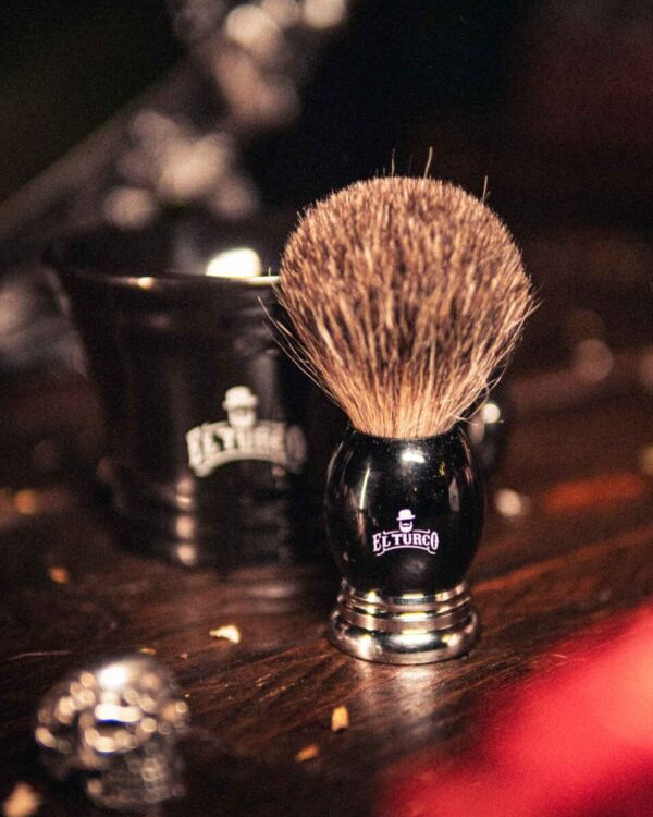 Kit de Afeitado Black: Bowl Cerámica y Brocha de Tejón – presentación