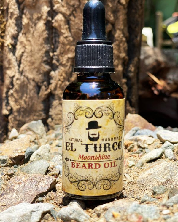 Aceite para Barba Moonshine 30ml – Aroma Dulce – vista cercana