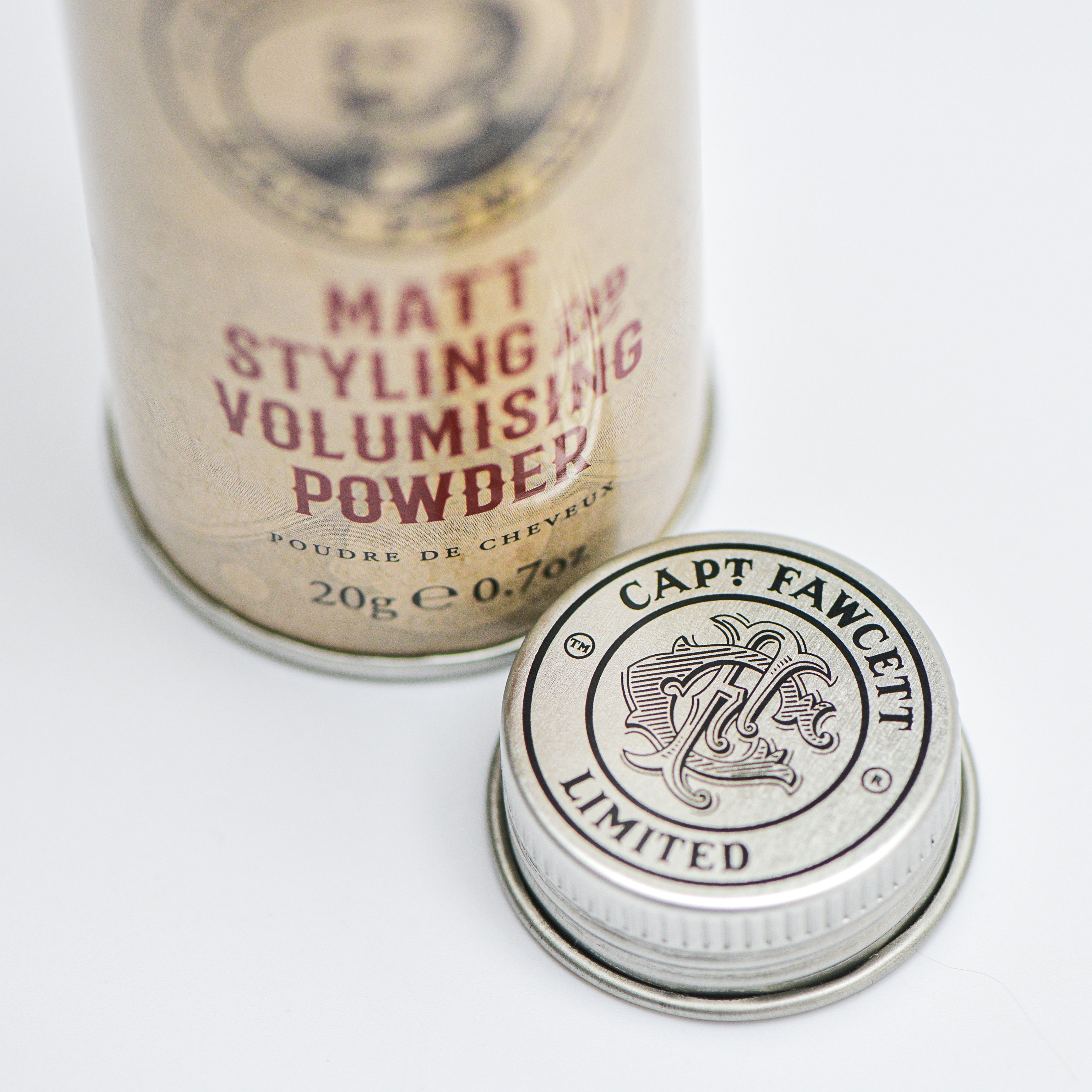Polvo Texturizador para Cabello Expedition Reserve Captain Fawcett – vista cercana