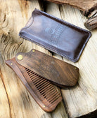 Peine de Madera de Sándalo con Funda de Cuero – detalle