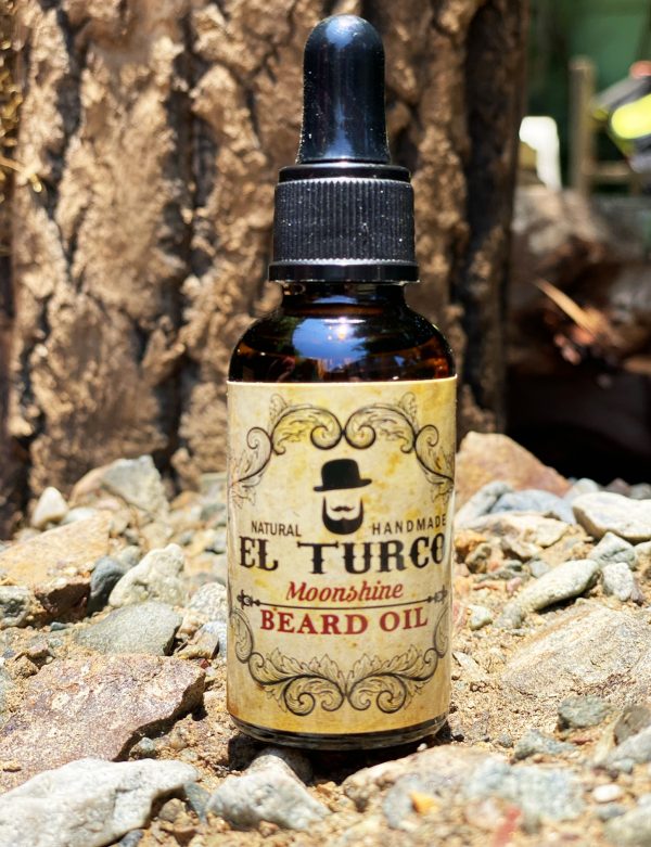 Aceite para Barba Moonshine 30ml – Aroma Dulce – vista cercana